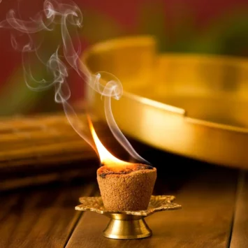 Dhoop cups